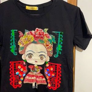 Frida Kahlo T Shirt size Medium